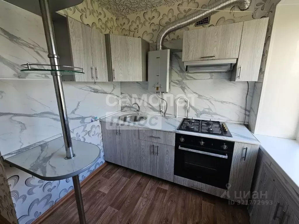 2-к кв. Пензенская область, Кузнецк ул. Маяковского, 45 (39.9 м) - Фото 1