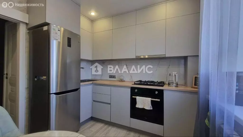 4-комнатная квартира: посёлок Майский, Зелёная улица, 2 (83 м) - Фото 1