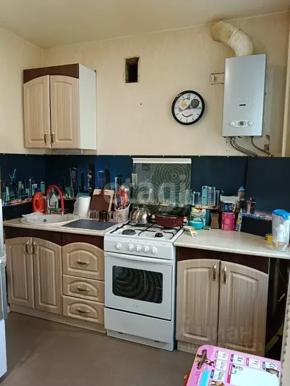 2-к кв. Коми, Ухта Октябрьская ул., 17 (40.2 м) - Фото 0