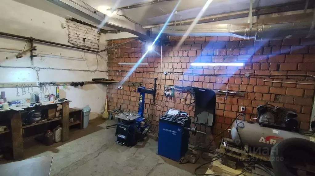 Помещение свободного назначения в Иркутская область, Вихоревка ... - Фото 1