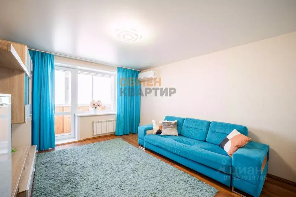 3-к кв. Свердловская область, Екатеринбург ул. Фурманова, 125 (64.8 м) - Фото 1