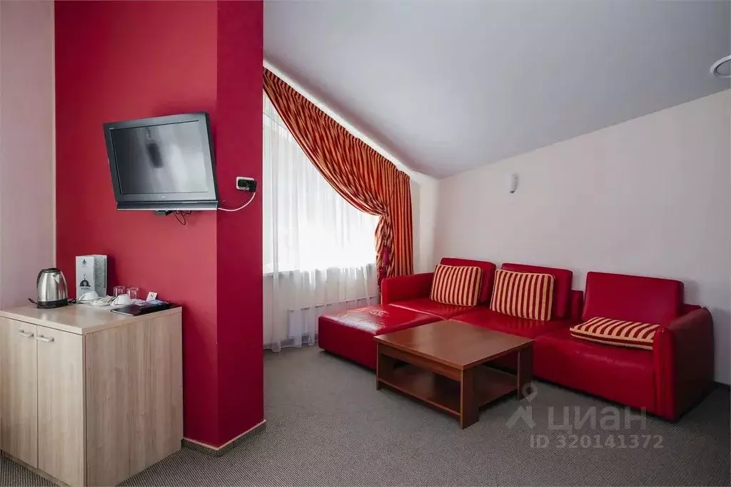 Комната Свердловская область, Екатеринбург ул. Сакко и Ванцетти, 38 - Фото 1