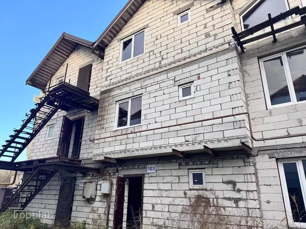 Таунхаус в Калининградская область, Калининград наб. Генерала ... - Фото 1