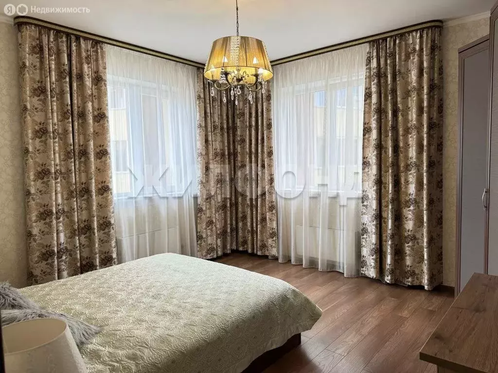 3-комнатная квартира: Новосибирск, улица Залесского, 2/3 (84 м) - Фото 0