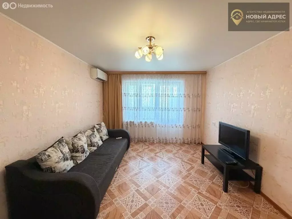 2-комнатная квартира: Крымск, улица Маршала Жукова, 5 (51 м) - Фото 1