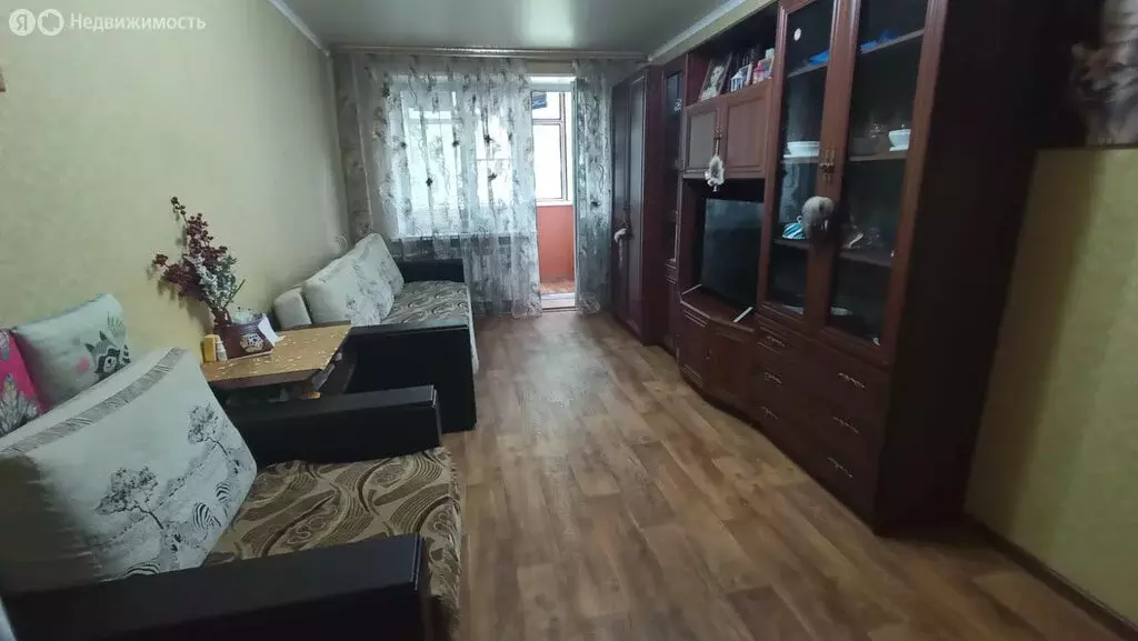 3-комнатная квартира: Орёл, улица Маринченко, 1 (58 м) - Фото 1