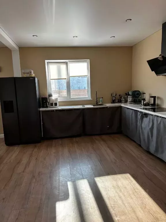 Дом в Омская область, Омск Вьюжная ул. (237 м) - Фото 2