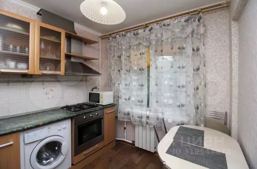 3-к кв. Красноярский край, Красноярск ул. Республики, 66 (50.0 м) - Фото 1