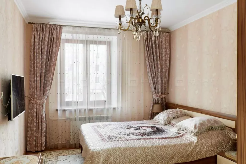 2-к кв. Татарстан, Казань ул. Заслонова, 17 (76.7 м) - Фото 1