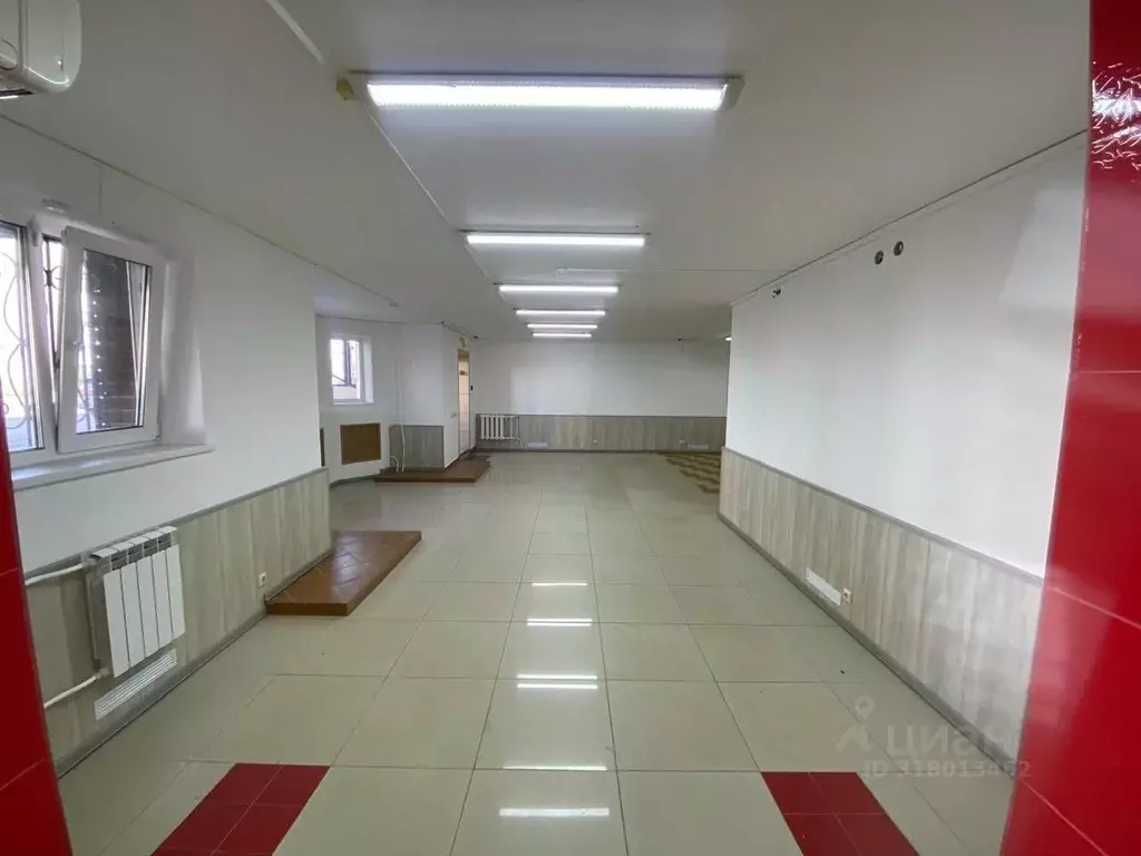 Торговая площадь в Смоленская область, Смоленск ул. Твардовского, 17 ... - Фото 0