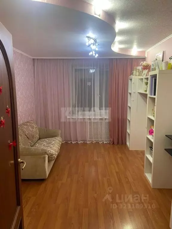 3-к кв. Вологодская область, Сокол Рабочая ул., 53 (76.0 м) - Фото 1