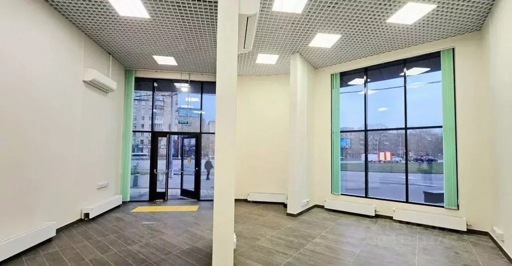 Торговая площадь в Москва Кастанаевская ул., 32 (133 м) - Фото 1