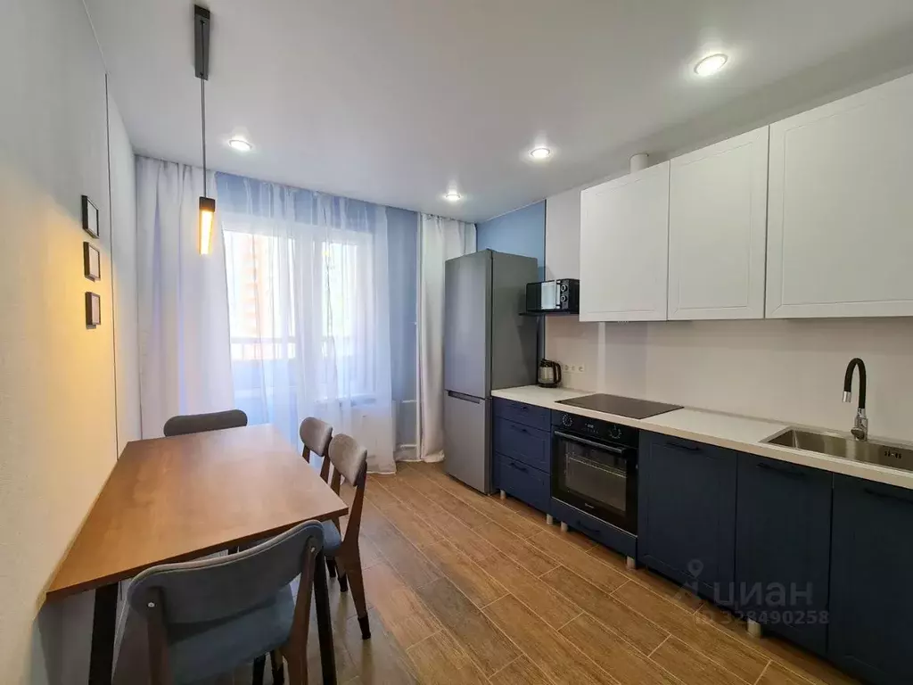 2-к кв. Ленинградская область, Мурино Всеволожский район, ул. ... - Фото 1