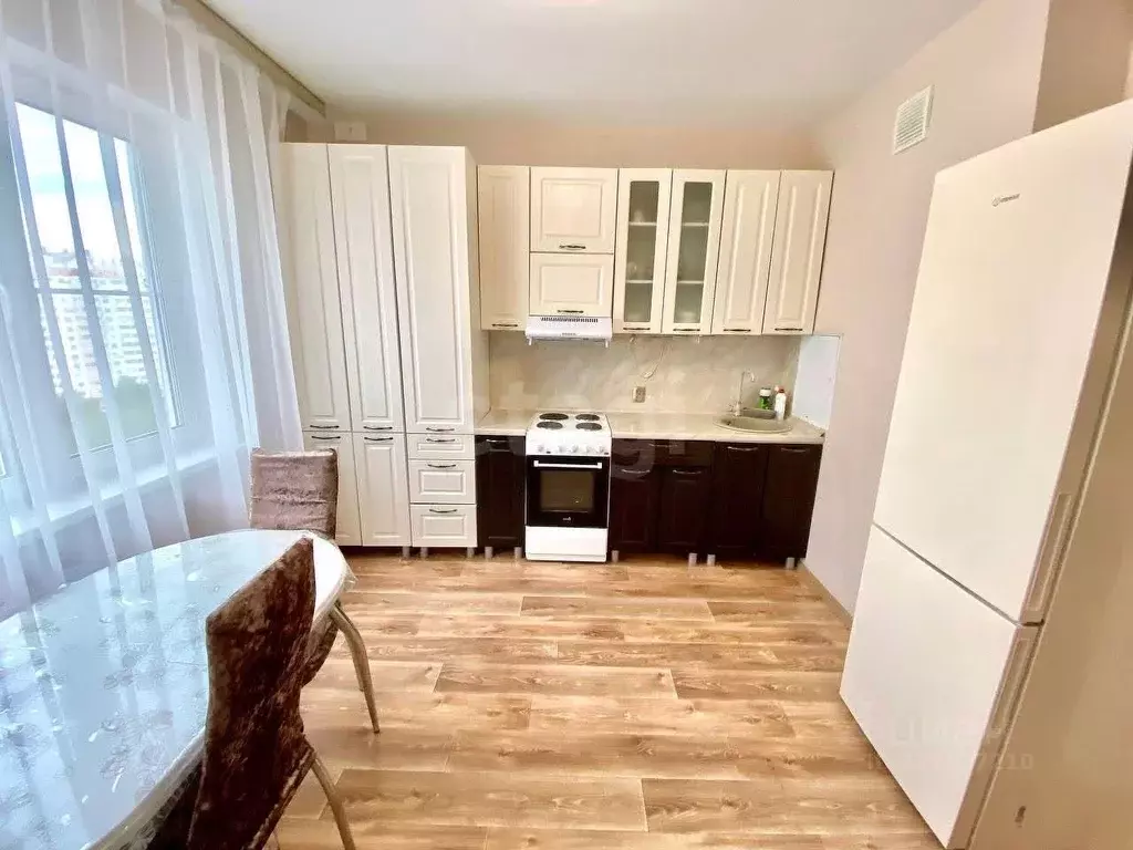 3-к кв. Орловская область, Орел ул. Генерала Родина, 70 (80.0 м) - Фото 1