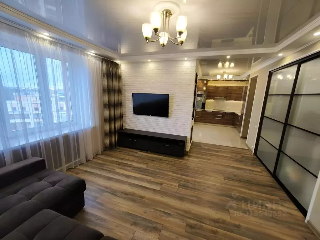 2-к кв. Омская область, Омск ул. Красный Путь, 143к3 (57.0 м) - Фото 0