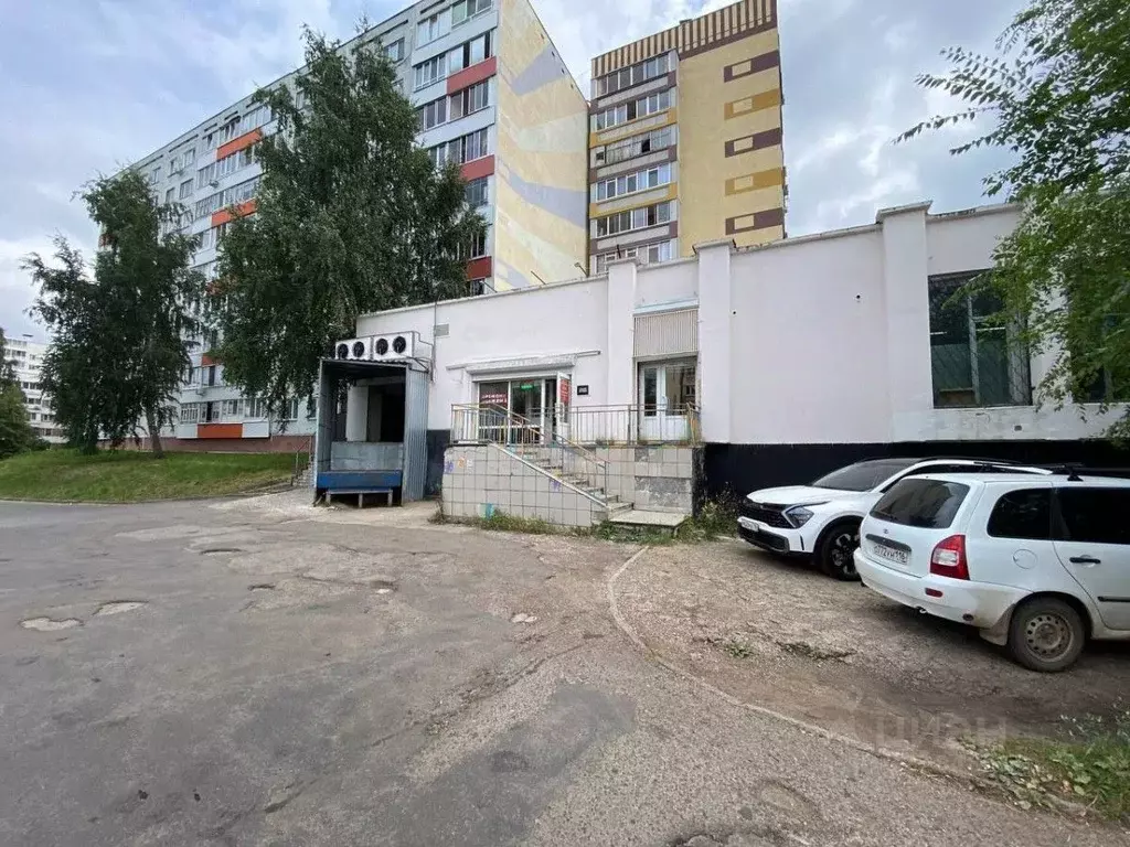 Помещение свободного назначения в Татарстан, Набережные Челны просп. ... - Фото 2