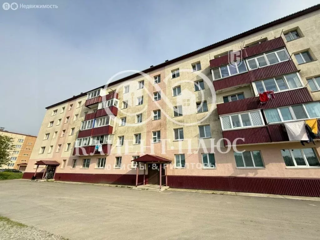 3-комнатная квартира: село Озёрское, Центральная улица, 19 (57 м) - Фото 1