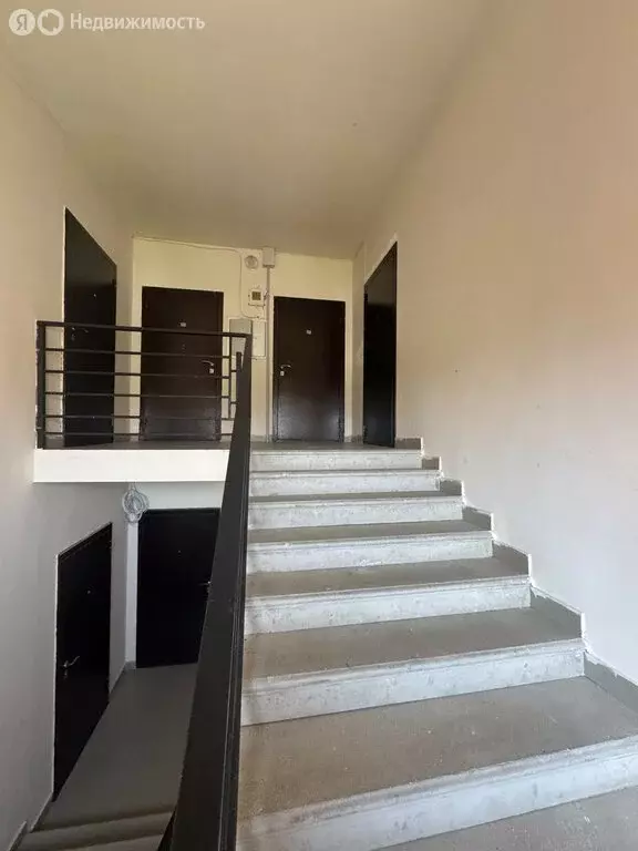 4-комнатная квартира: Владикавказ, улица Билара Кабалоева, 7 (155 м) - Фото 1
