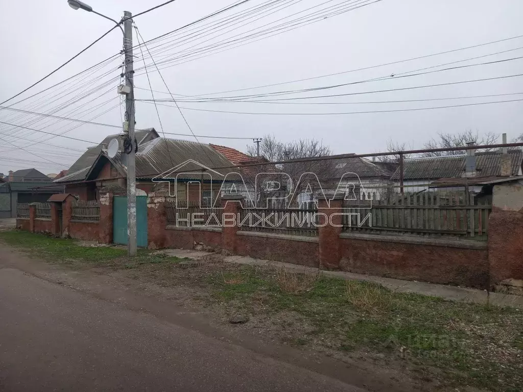 Дом в Крым, Симферополь пер. Автобусный, 19 (75 м) - Фото 0