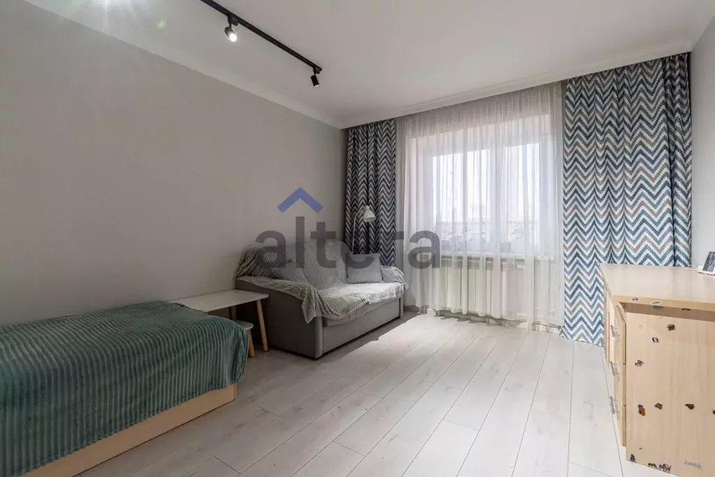 1-к кв. Татарстан, Казань ул. Тыныч, 3 (42.1 м) - Фото 2