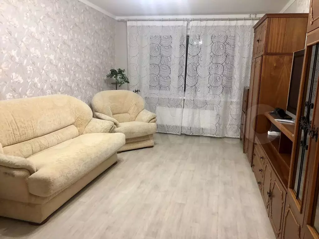 2-к. квартира, 63 м, 8/16 эт. - Фото 0