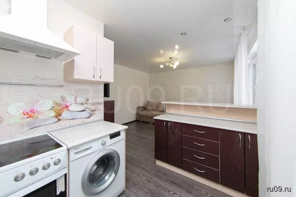 3-комнатная квартира: Томск, улица 79-й Гвардейской Дивизии, 22 (59 м) - Фото 0