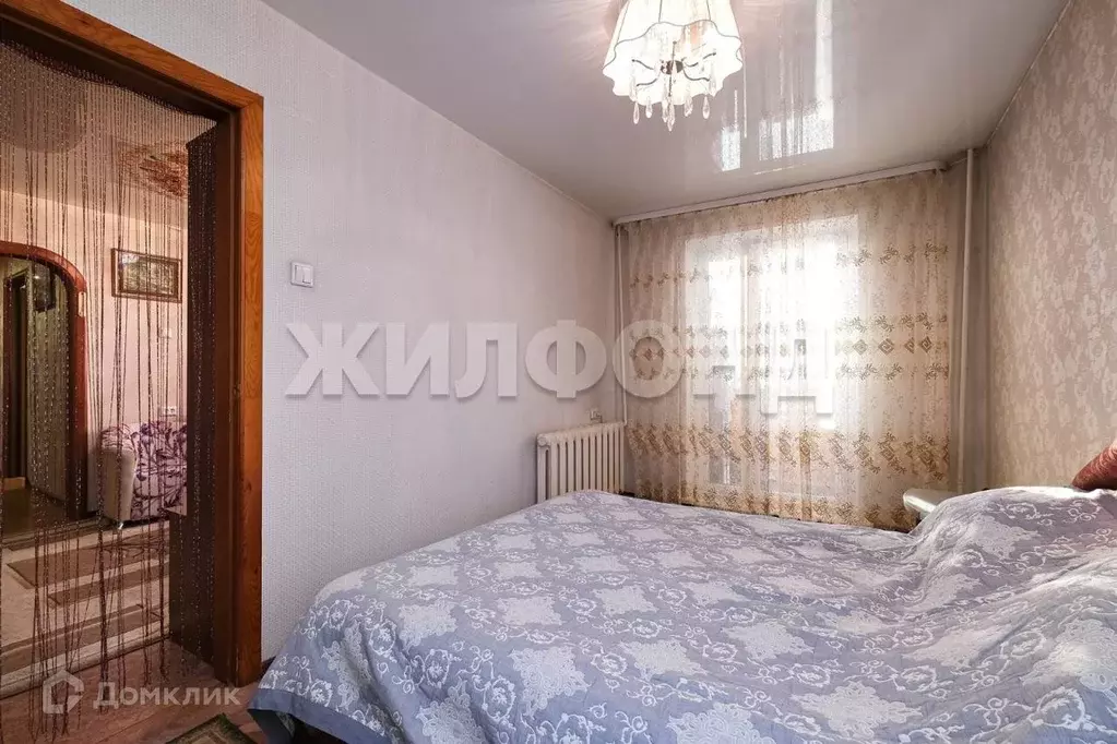 Продаётся 4-к квартира, 70 м - Фото 1
