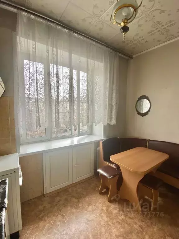 2-к кв. Кемеровская область, Новокузнецк ул. Обнорского, 17 (56.7 м) - Фото 0