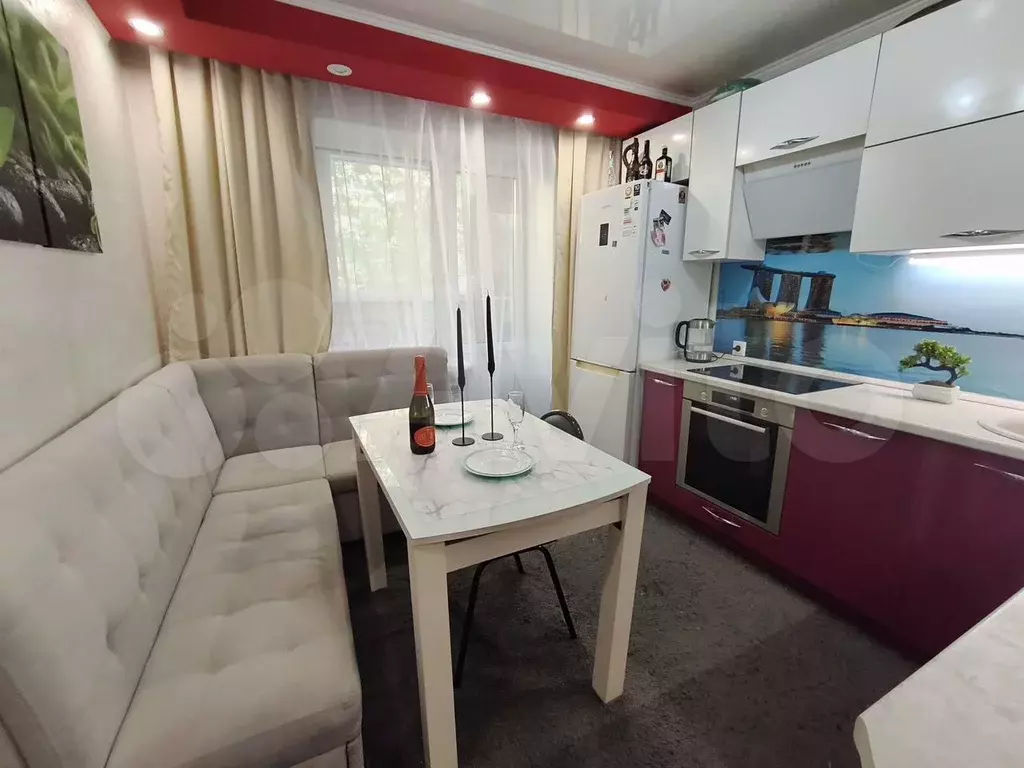 1-к. квартира, 40 м, 1/10 эт. - Фото 1