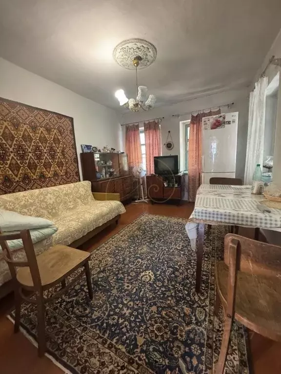 Дом в Крым, Белогорский район, Зуйское с/пос, с. Нижние Орешники ул. ... - Фото 1