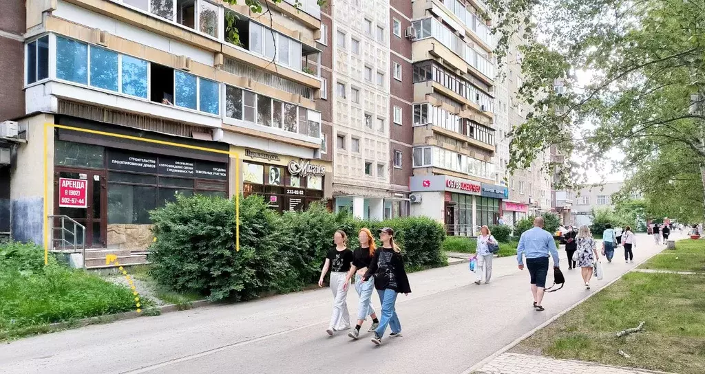 Помещение свободного назначения в Свердловская область, Екатеринбург ... - Фото 0