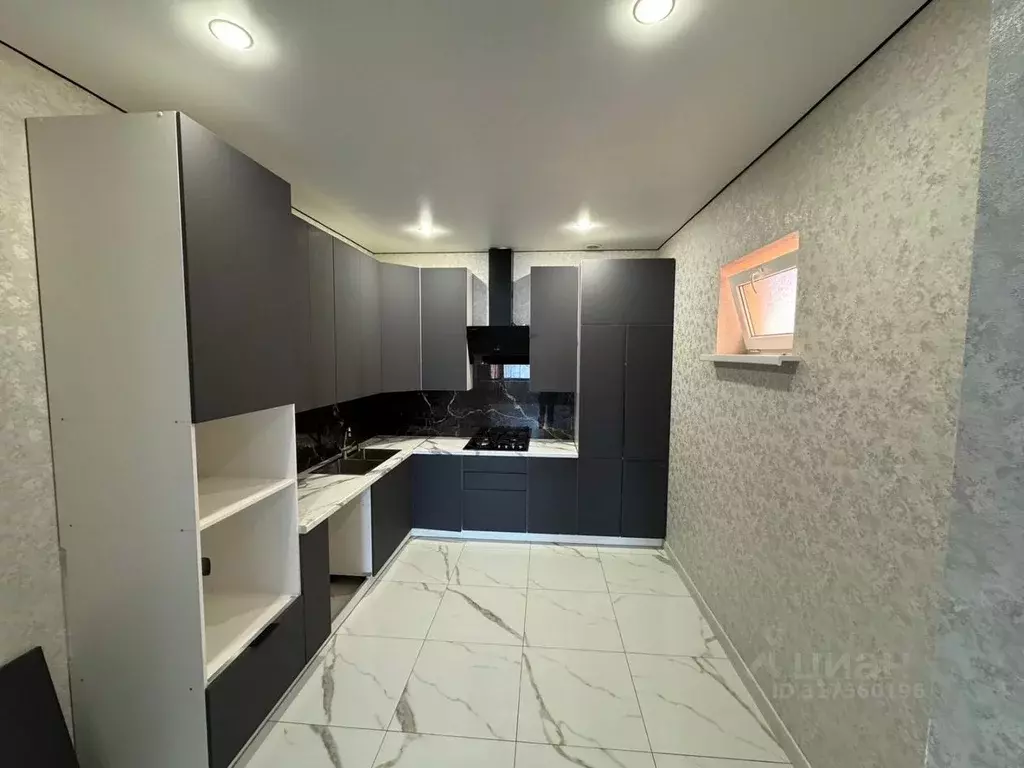 Дом в Ростовская область, Батайск ул. Тургенева, 8 (120 м) - Фото 0