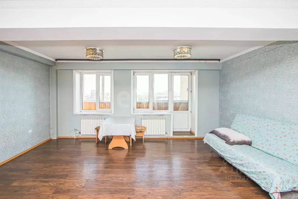 2-к кв. Бурятия, Улан-Удэ Геологическая ул., 28 (67.4 м) - Фото 1