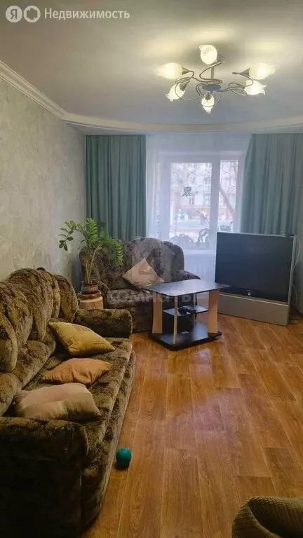 3-комнатная квартира: Воронеж, улица Хользунова, 5 (58 м) - Фото 0