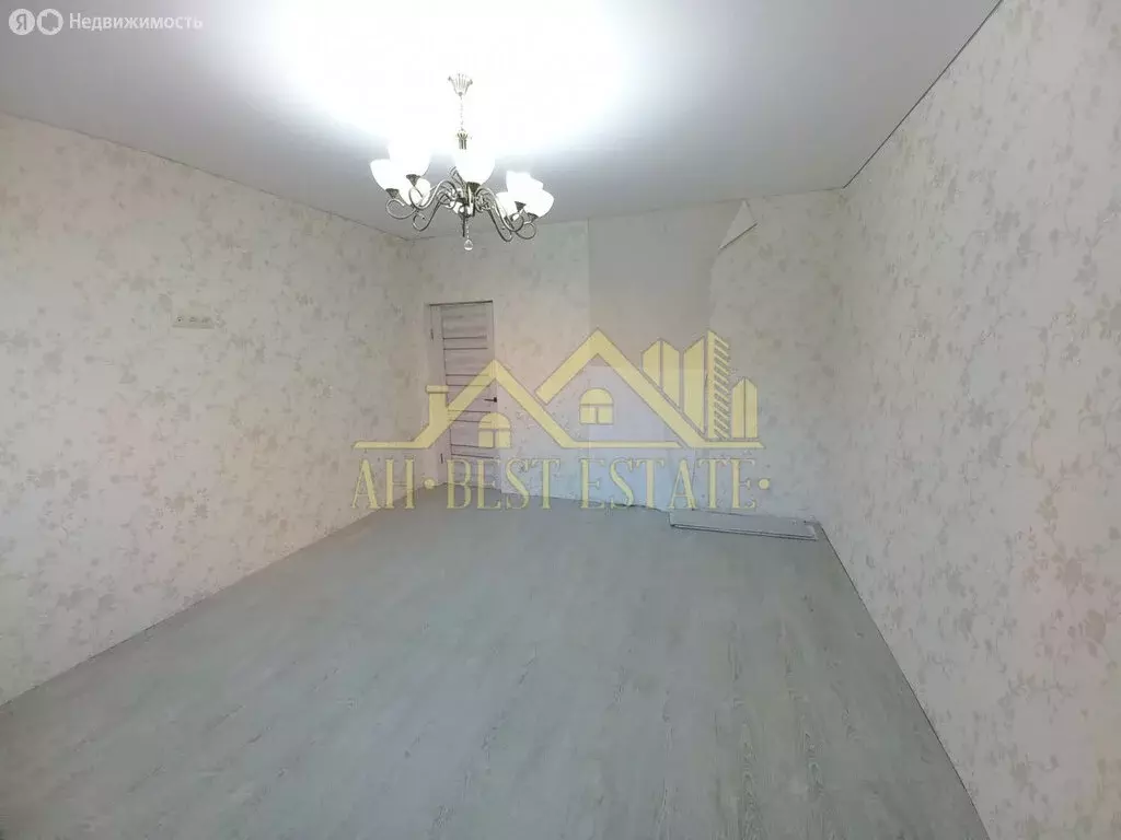 2-комнатная квартира: Владикавказ, улица Билара Кабалоева, 18 (75 м) - Фото 2