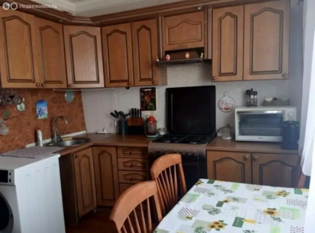 3-комнатная квартира: Белгород, улица Есенина, 24 (70 м) - Фото 1