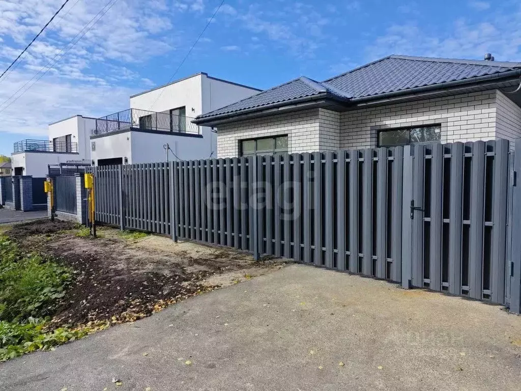 Дом в Тюменская область, Тюменский муниципальный округ, пос. ... - Фото 1