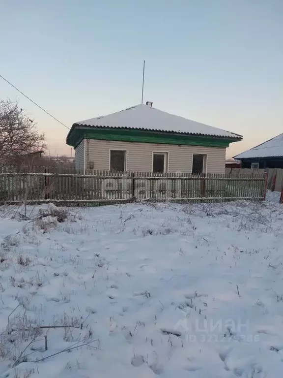 Дом в Кемеровская область, Топки ул. Фрунзе (38 м) - Фото 1