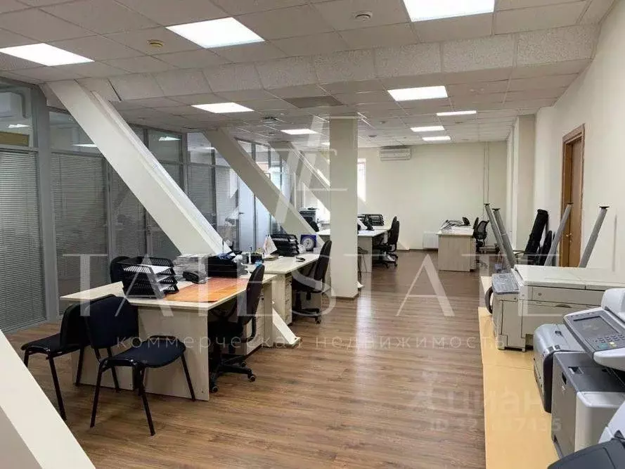 Офис в Татарстан, Казань ул. Марселя Салимжанова, 2В (144 м) - Фото 1