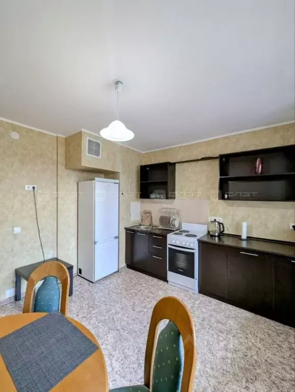 2-к кв. Татарстан, Казань ул. Хади Такташа, 119 (65.0 м) - Фото 1