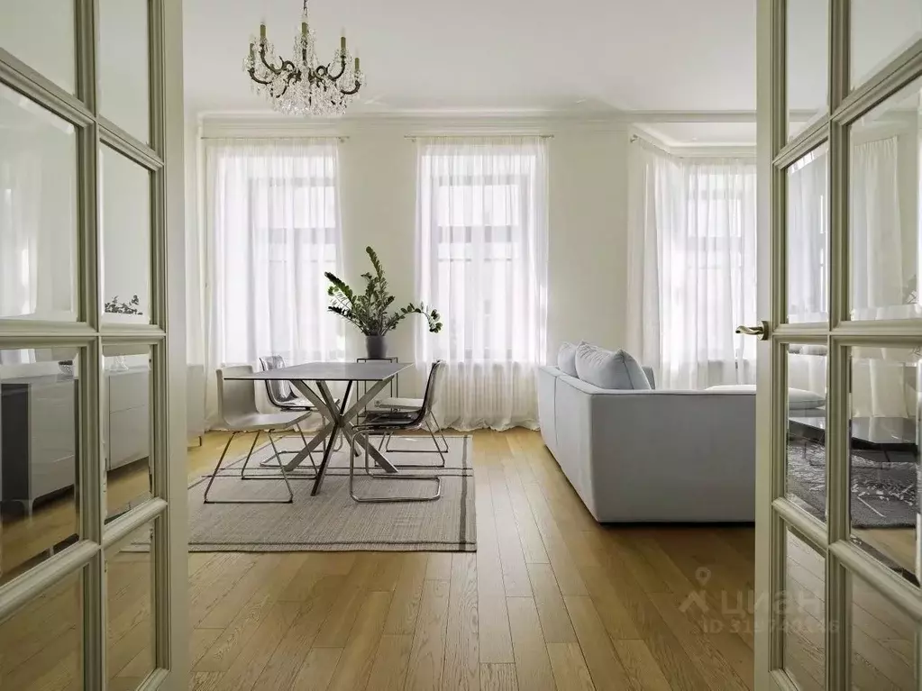 4-к кв. Москва ул. Спиридоновка, 34С1 (145.0 м) - Фото 1