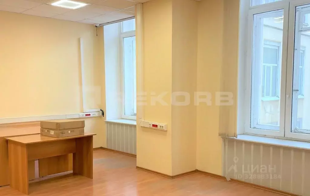 Офис в Санкт-Петербург Большая Морская ул., 3-5 (33 м) - Фото 1