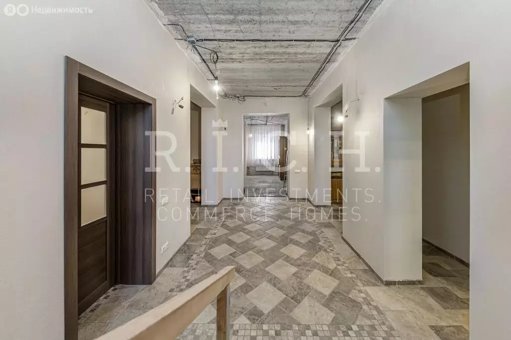 Дом в посёлок Лазурный, Дорожная улица, 5 (425 м) - Фото 1