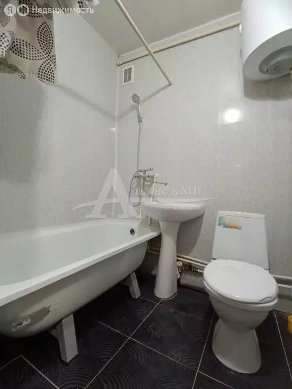 1-комнатная квартира: Зеленокумск, улица Зои Космодемьянской, 38 (30 ... - Фото 1