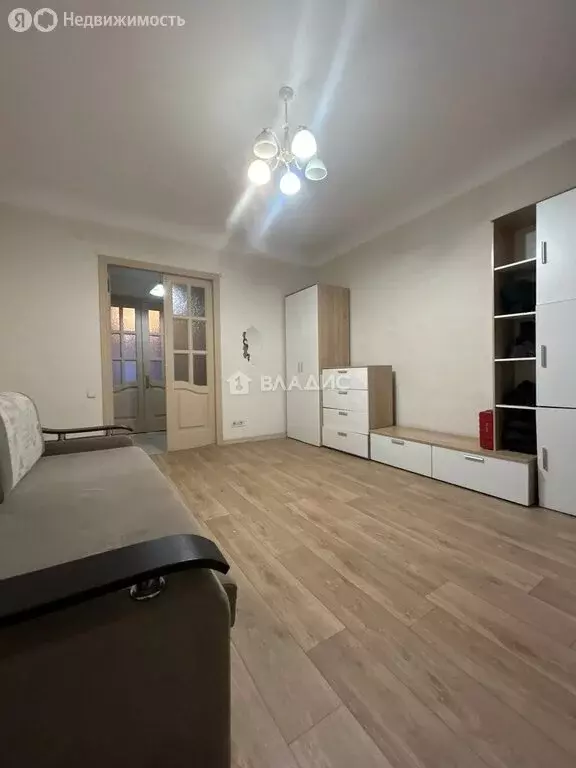 3-комнатная квартира: Волгоград, Пражская улица, 10 (76 м) - Фото 2