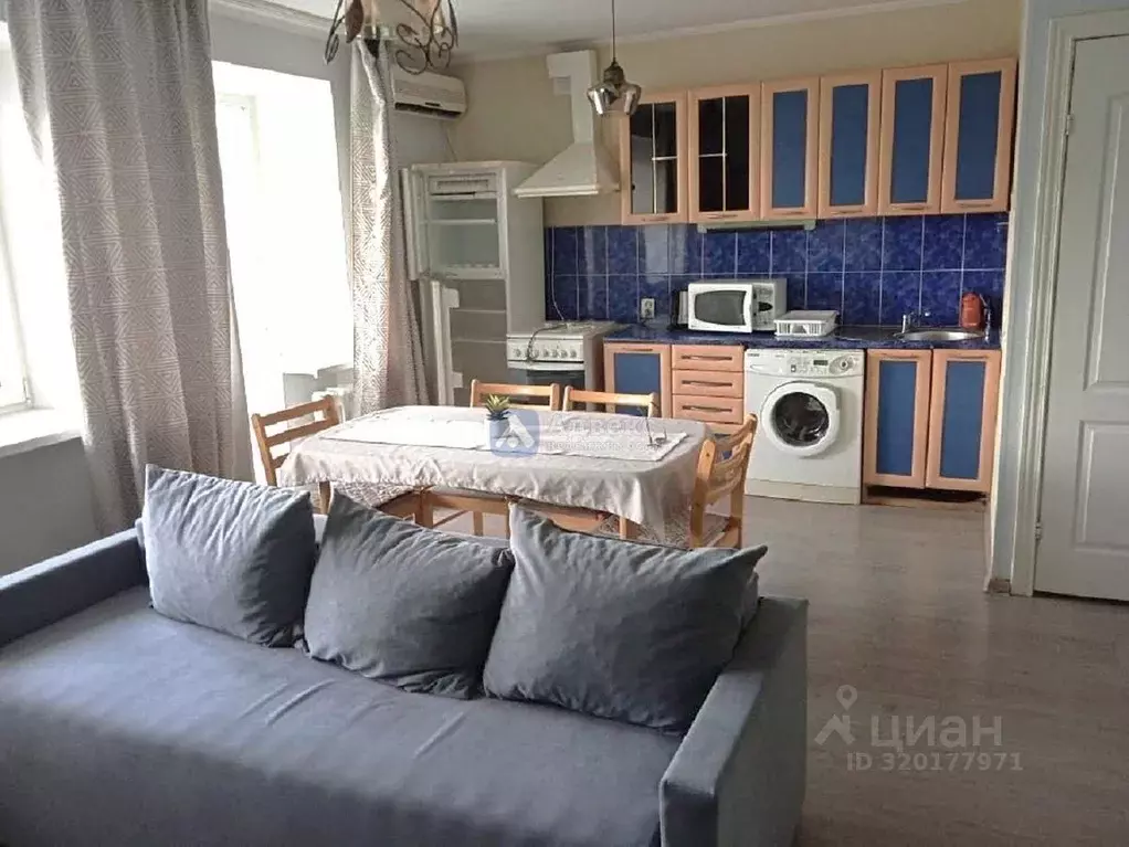 1-к кв. Тюменская область, Тюмень ул. Водников, 12 (39.5 м) - Фото 0
