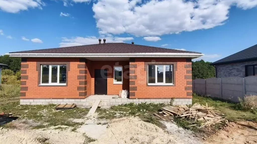 Дом в Белгородская область, Белгородский район, с. Стрелецкое, ... - Фото 1