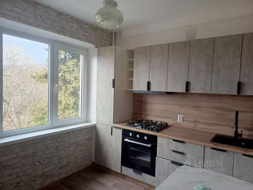 3-к кв. Краснодарский край, Сочи ул. Свободы (65.0 м) - Фото 1