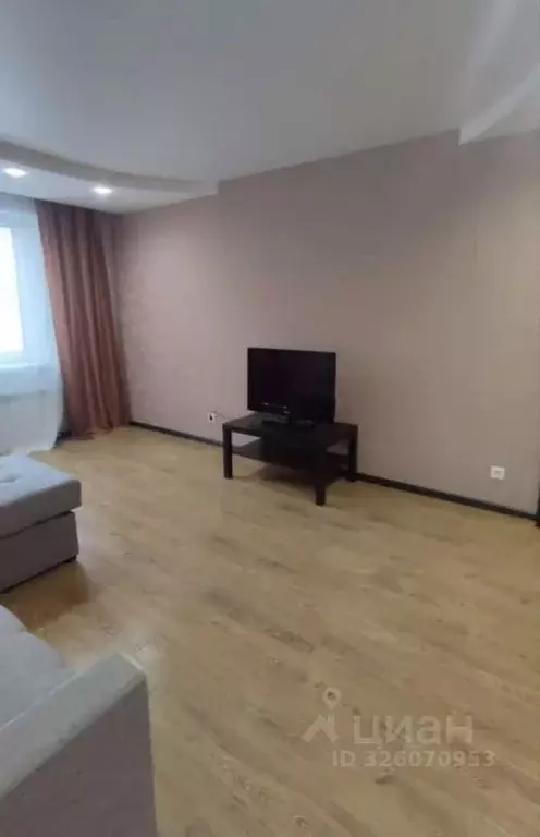 1-к кв. Омская область, Омск просп. Комарова, 21К1 (46.0 м) - Фото 2