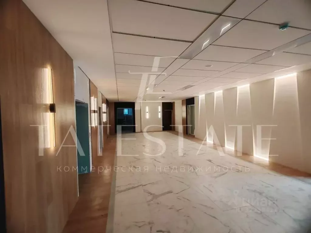 Офис в Татарстан, Казань ул. Ахтямова, 1 (310 м) - Фото 1